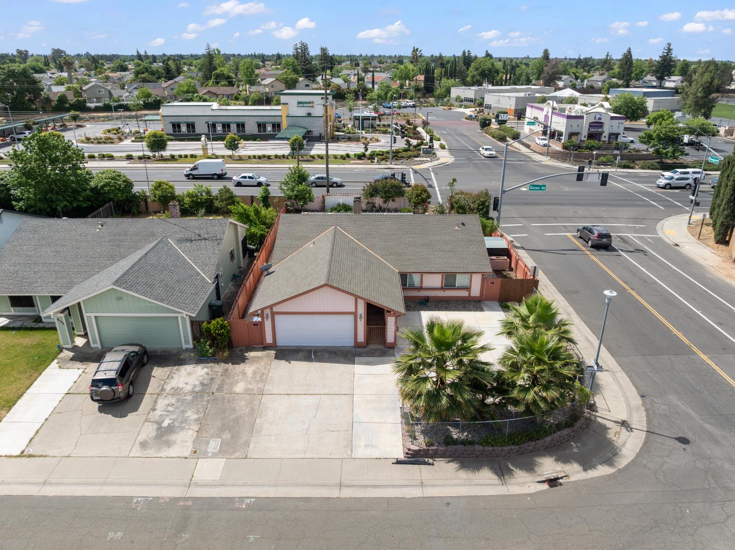 Sacramento, California 95828, United States, 3 Bedrooms Bedrooms, ,2 BathroomsBathrooms,Residential,Active,130643