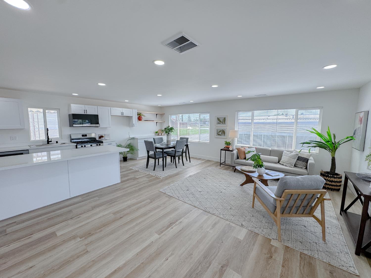7337 Topanga Lane #28