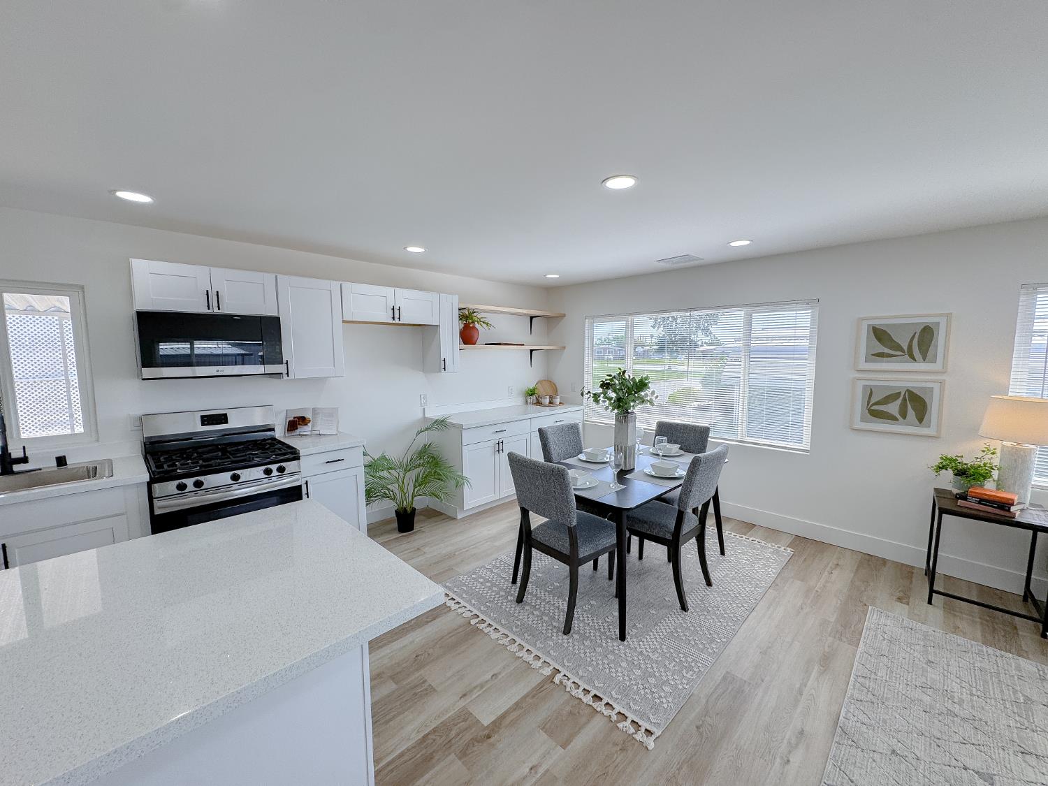 7337 Topanga Lane #28