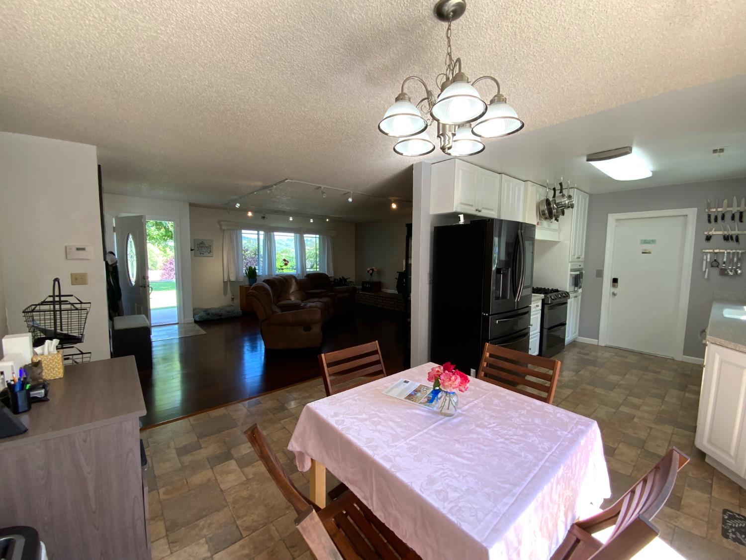 2367 Ponderosa Road