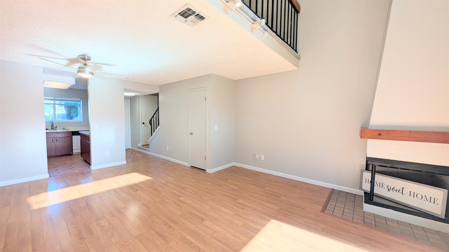 4358 Greenholme Drive 9