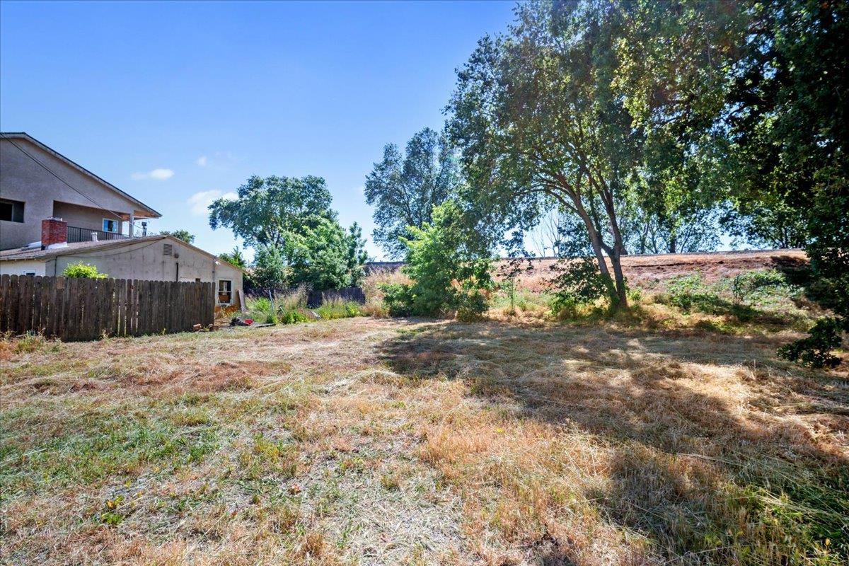 8166 Freeport Boulevard
