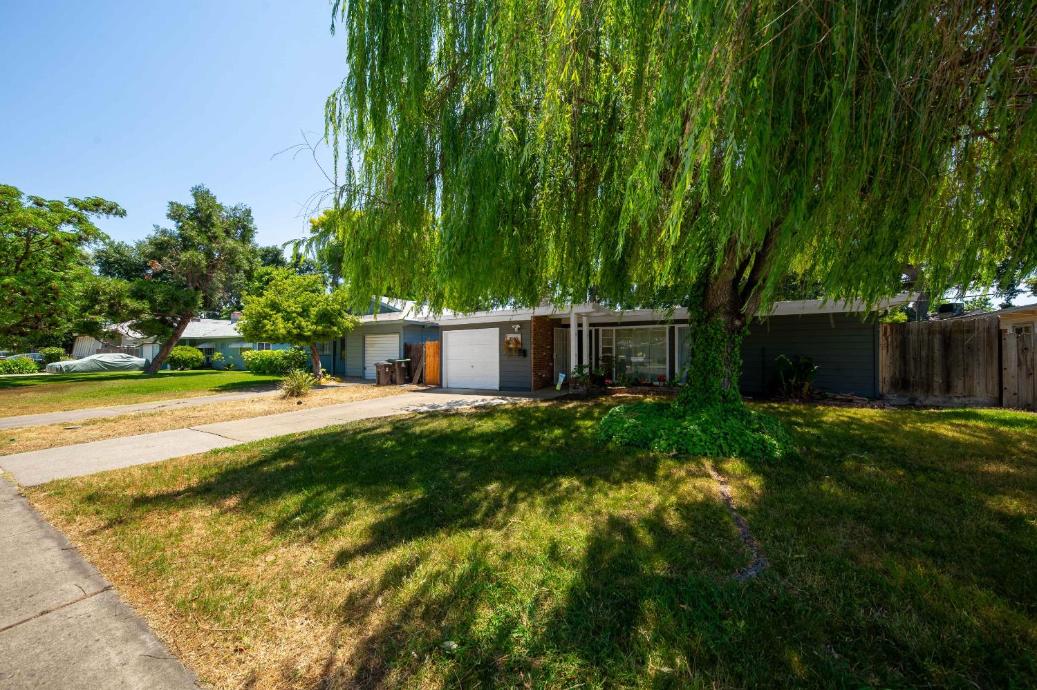 1040 Douglas Road