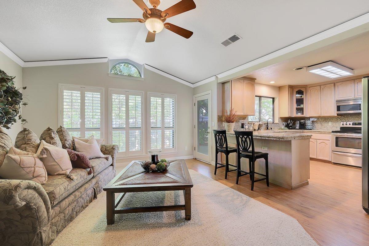 Marysville, California 95901, United States, 3 Bedrooms Bedrooms, ,2 BathroomsBathrooms,Residential,Pending,108193