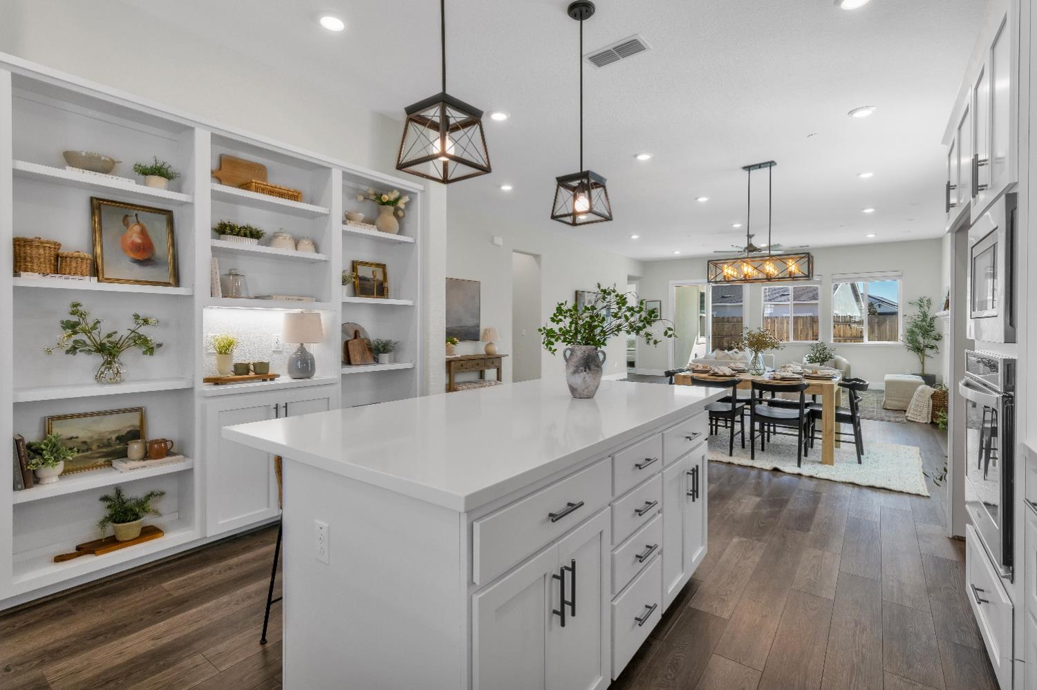 4033 Scotch Pine Drive