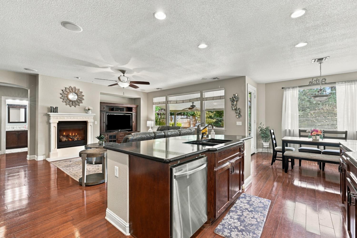 3134 Southcreek Drive