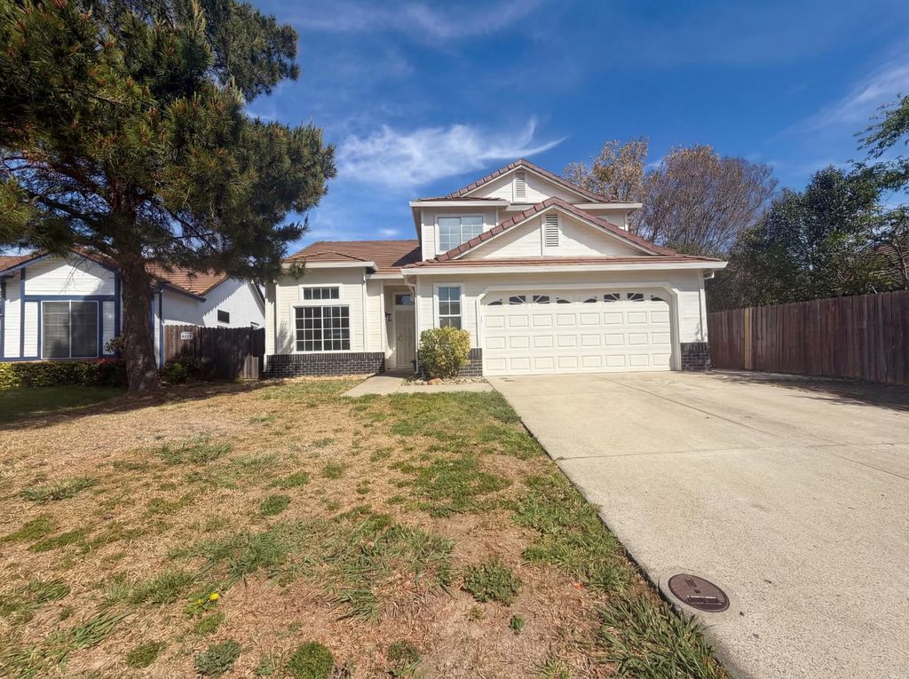 Photo of 7117 Snowy Birch Way, Sacramento, CA 95823 (MLS # 226032840)