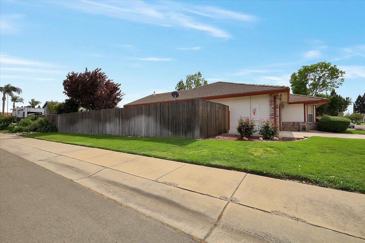 3271 Stonegate Drive