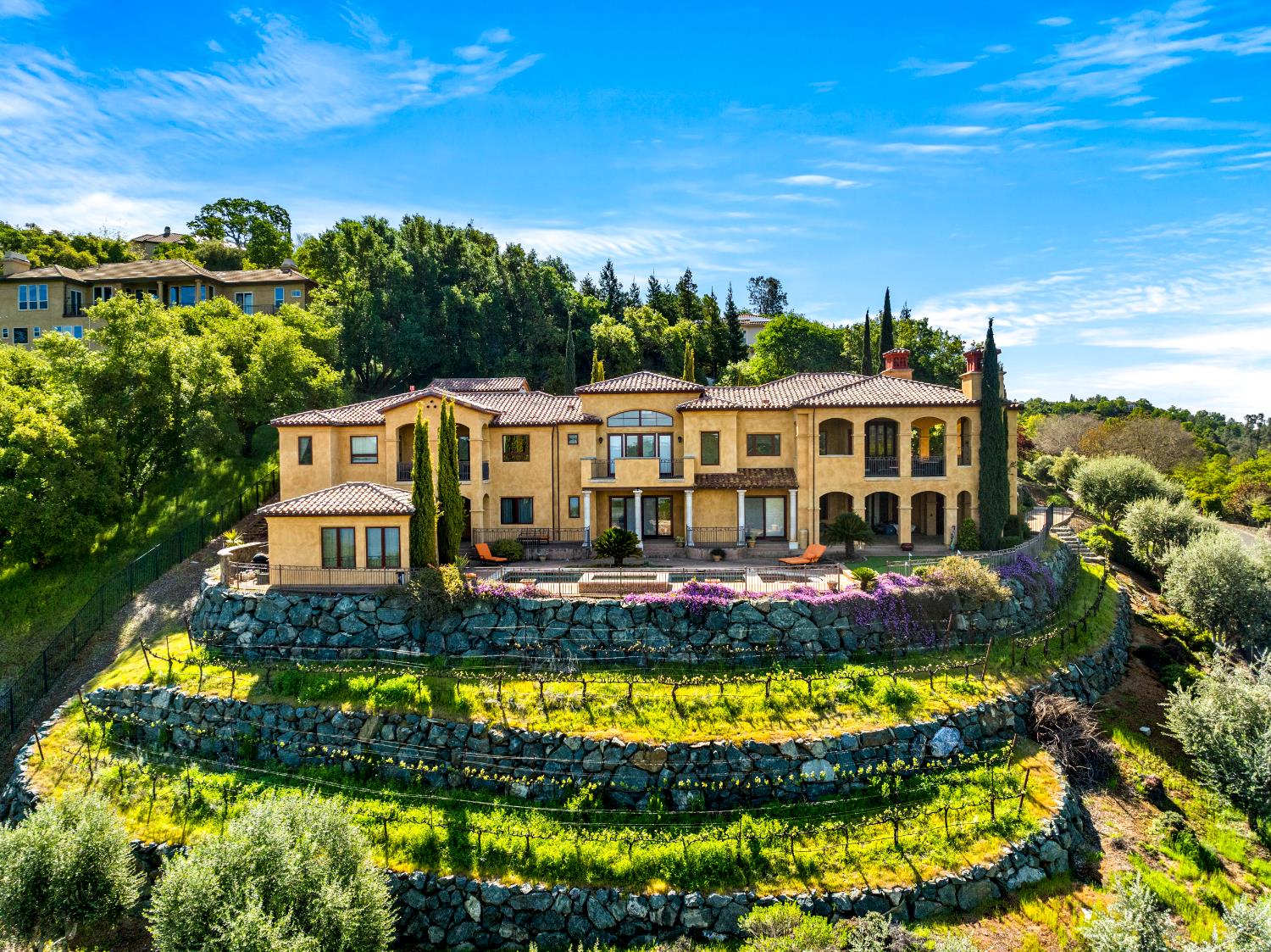 721 Shoreline Pointe