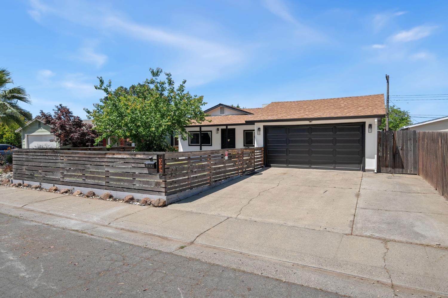 921 Quiet Way