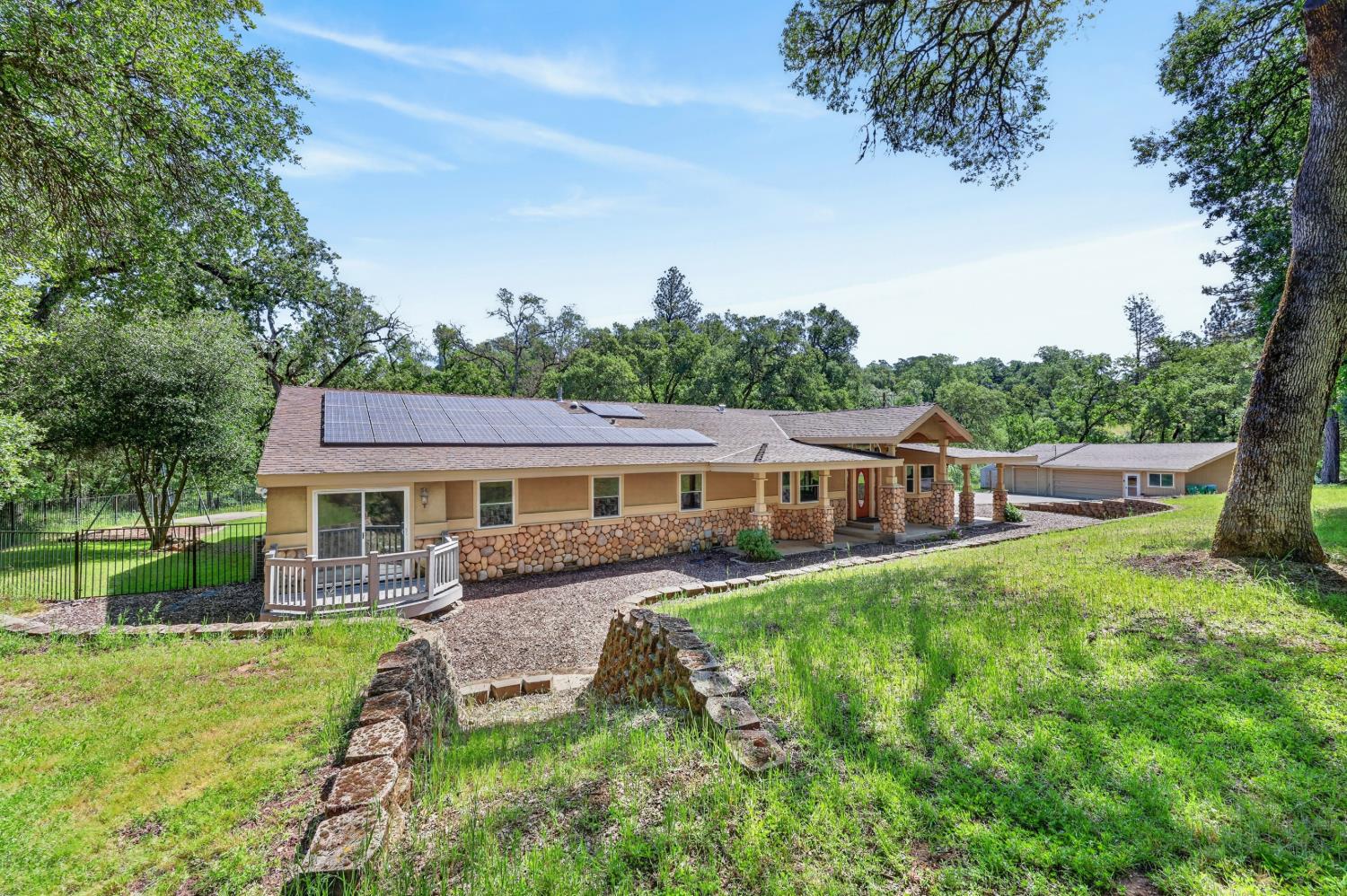 5681 Gold Leaf Lane
