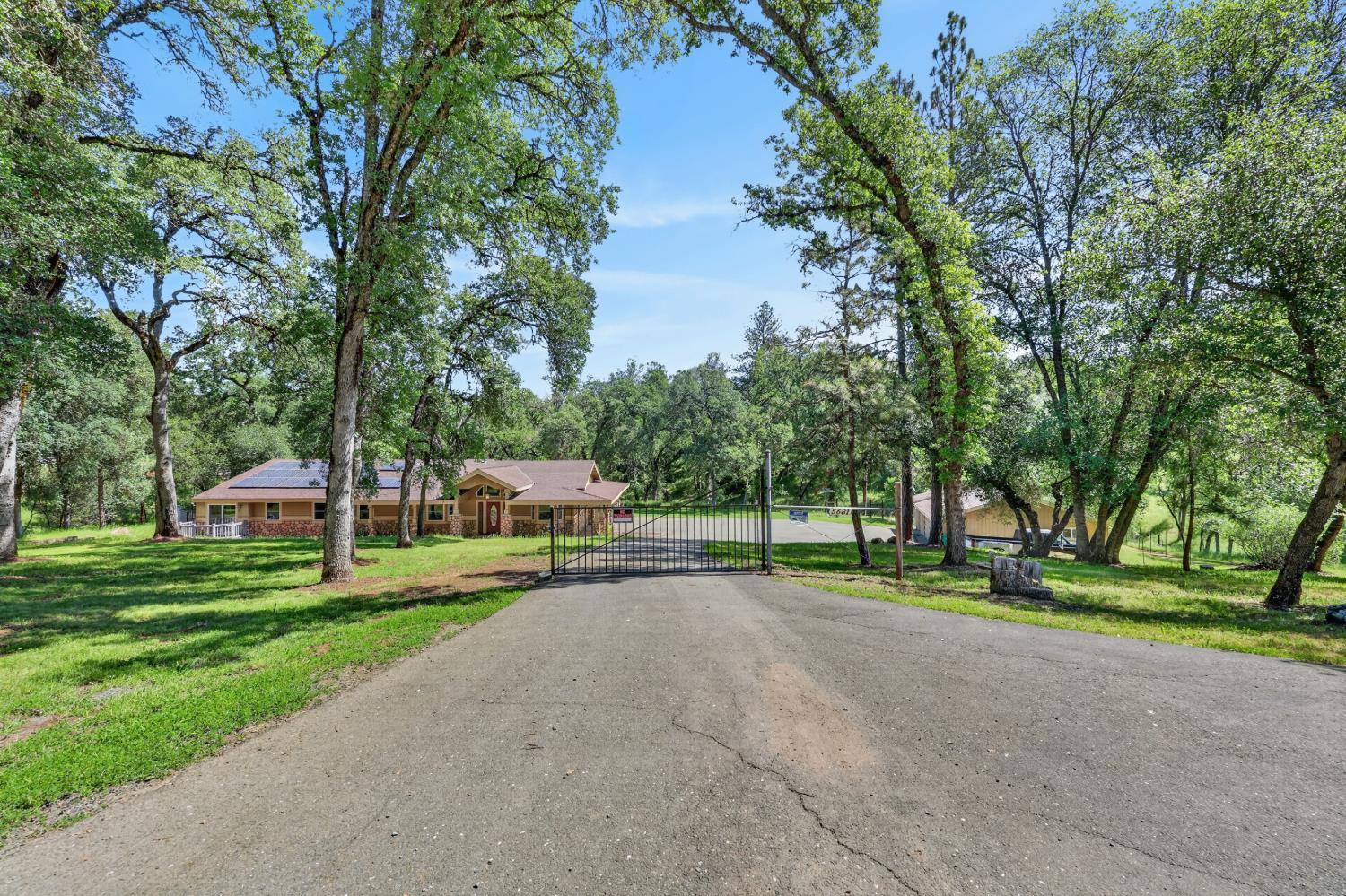 5681 Gold Leaf Lane