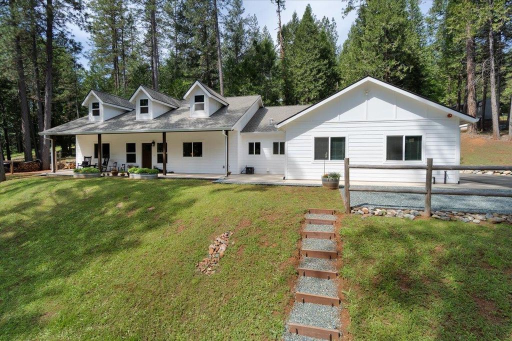 Photo of 3586 Freegold Drive, Camino, CA 95709 (MLS # 226045171)