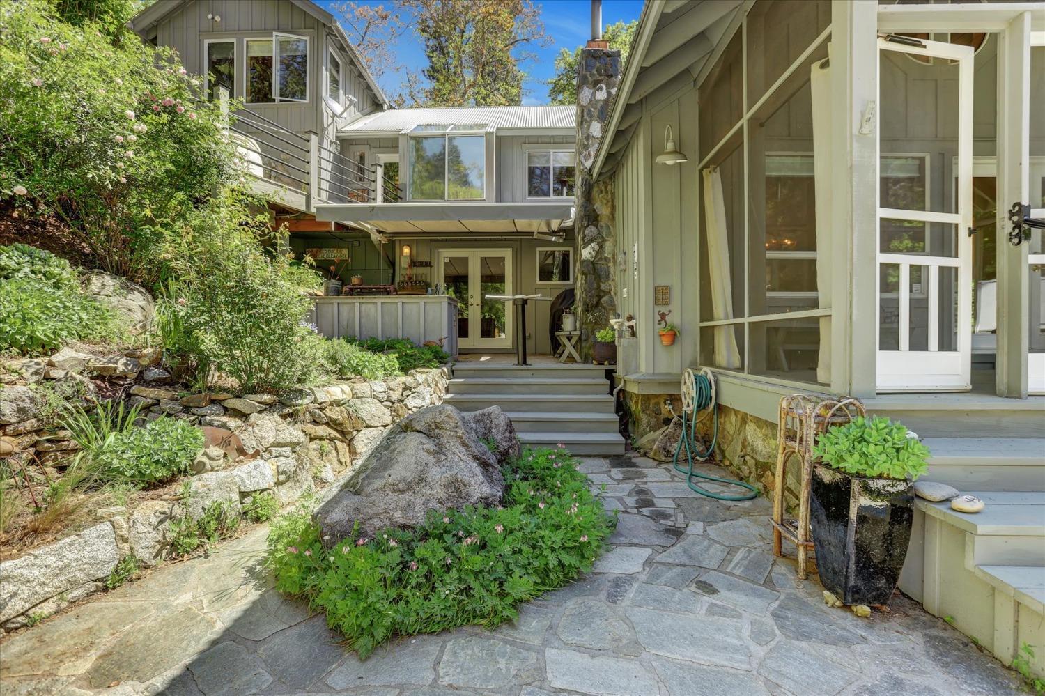 506 Bridge Street