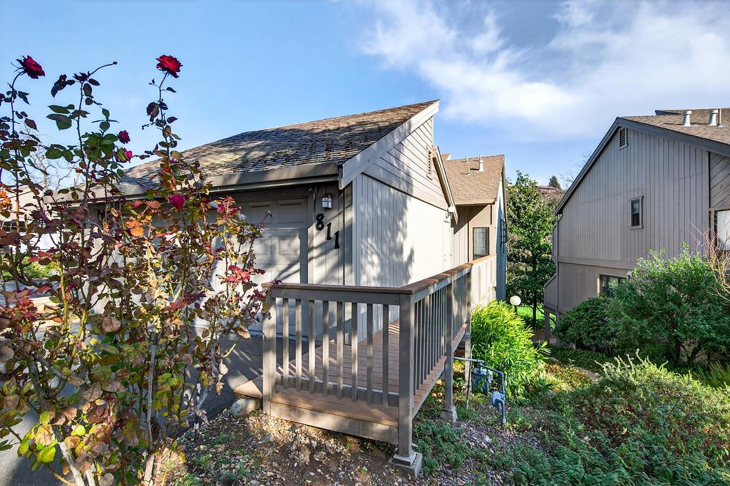 811 Auburn Ravine Road