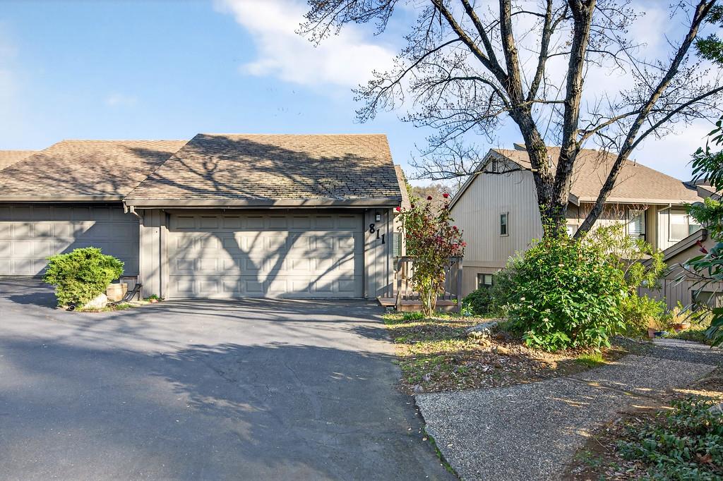 811 Auburn Ravine Road