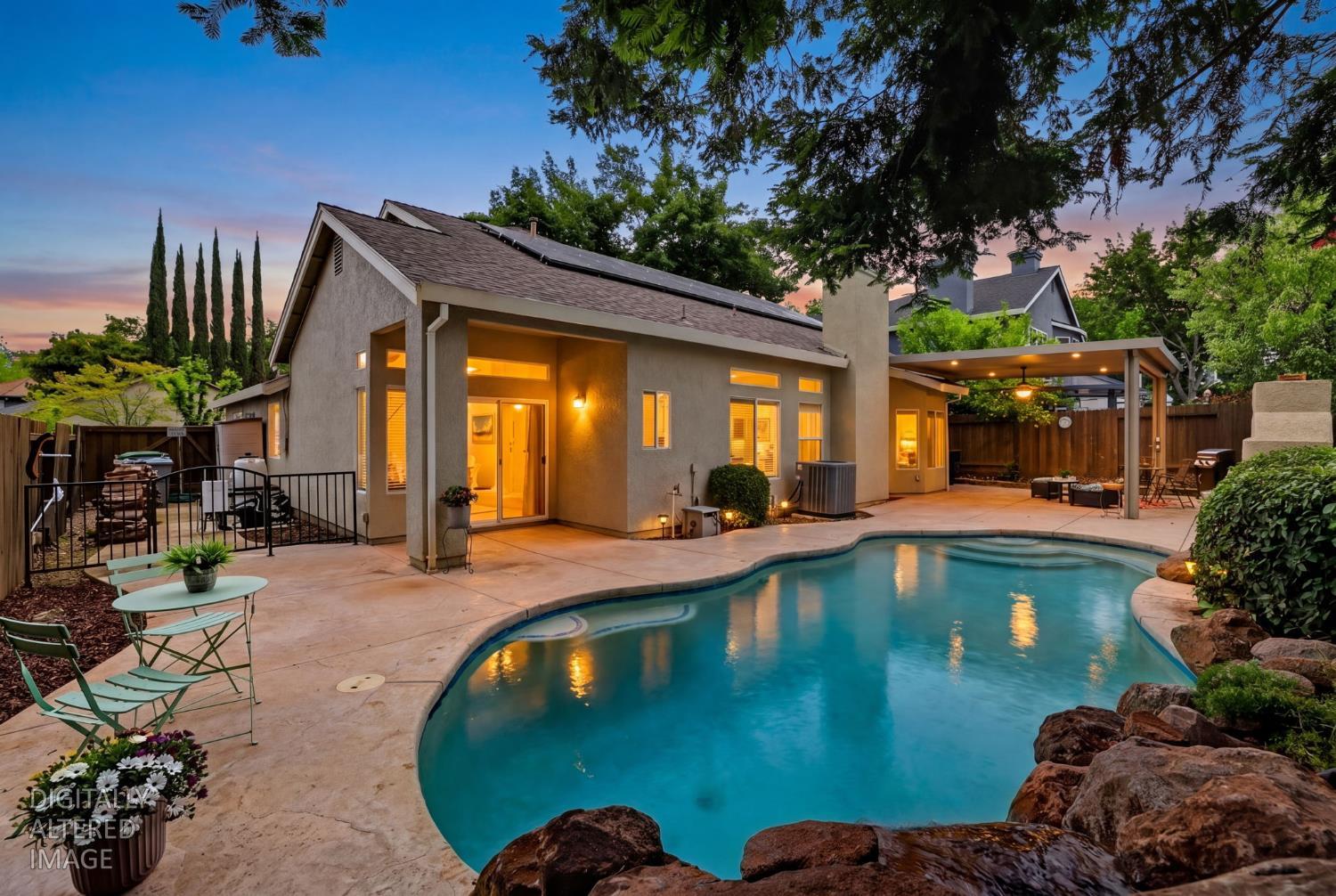 130 Bayline Circle