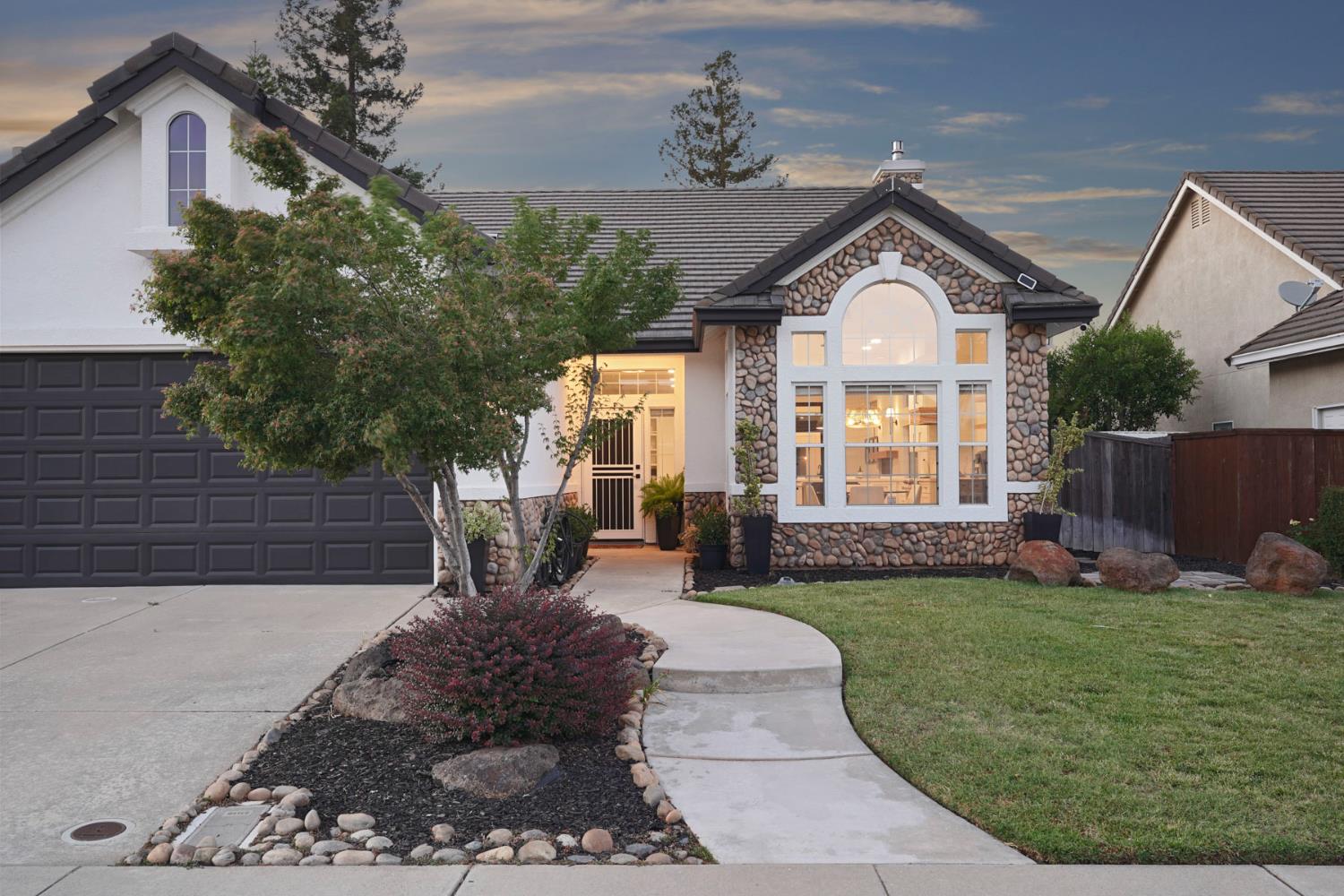 2915 Sweetwood Drive