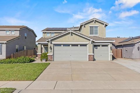 1986 Branding Iron Way Plumas Lake CA 95961