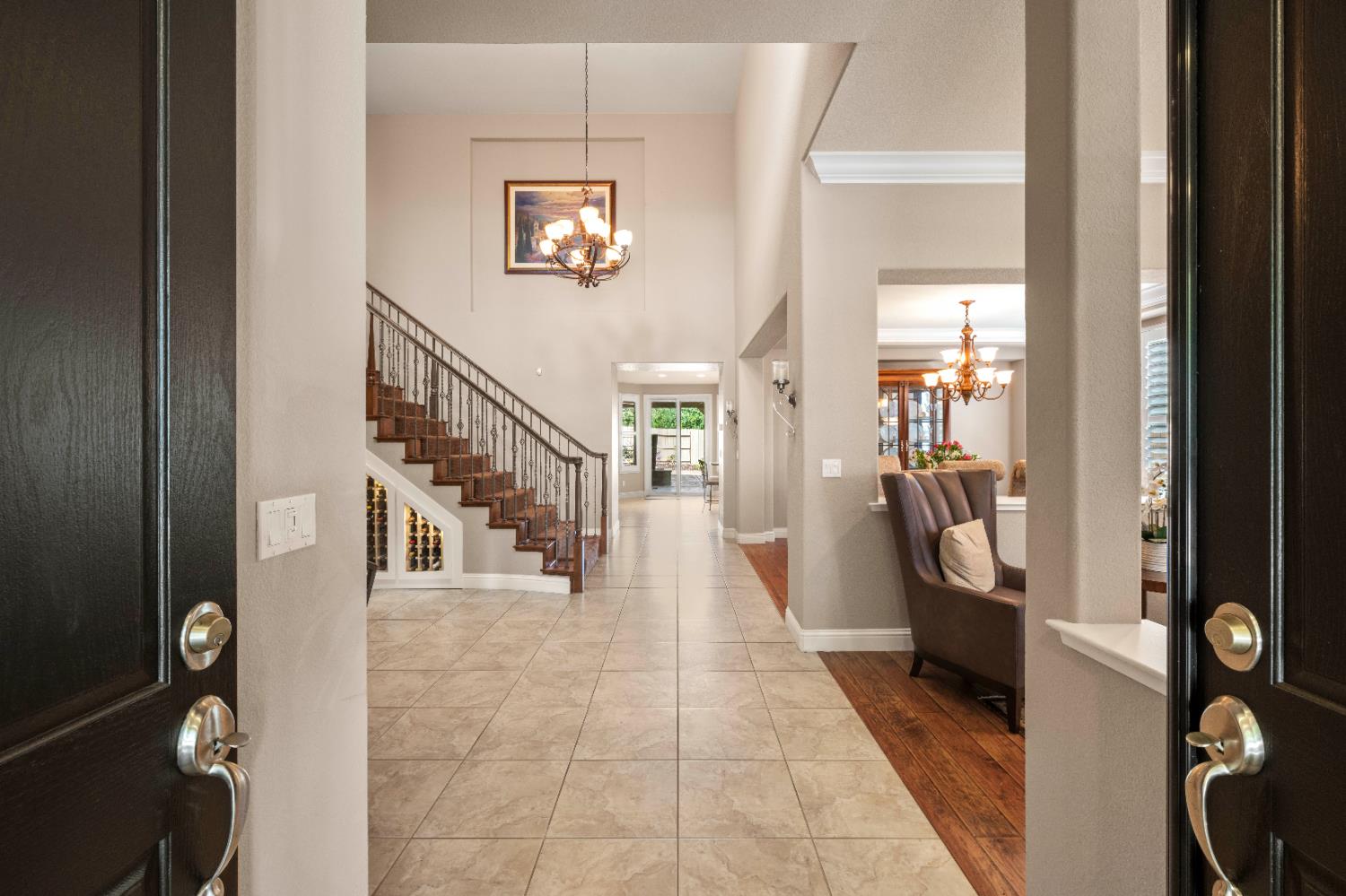 3334 Hollow Oak Drive