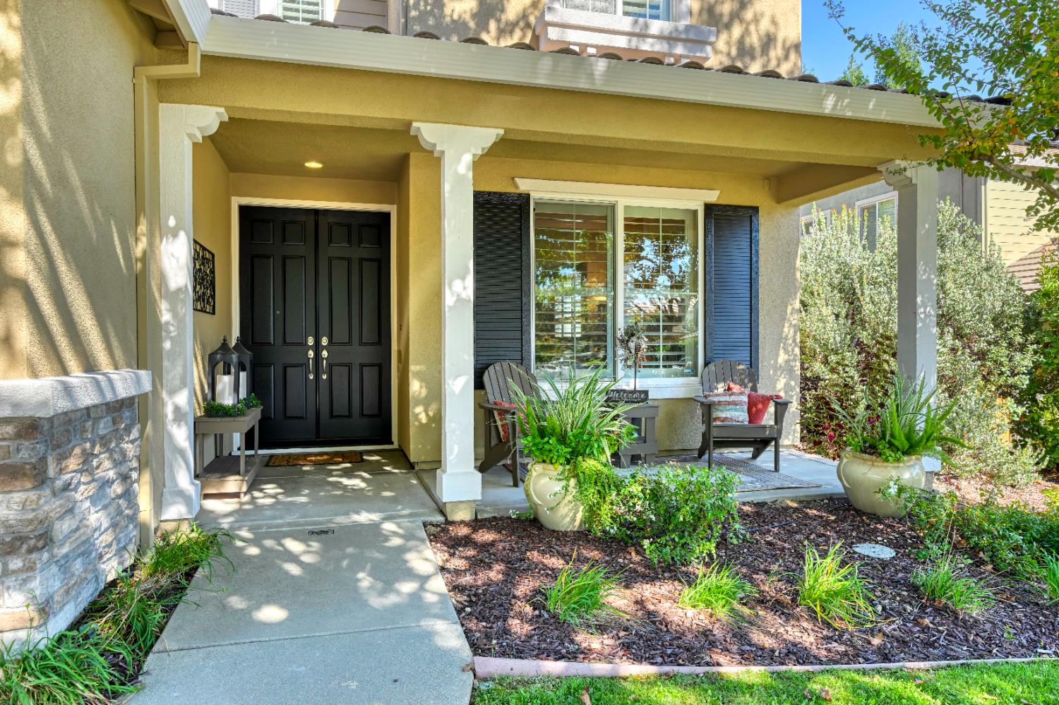 3334 Hollow Oak Drive