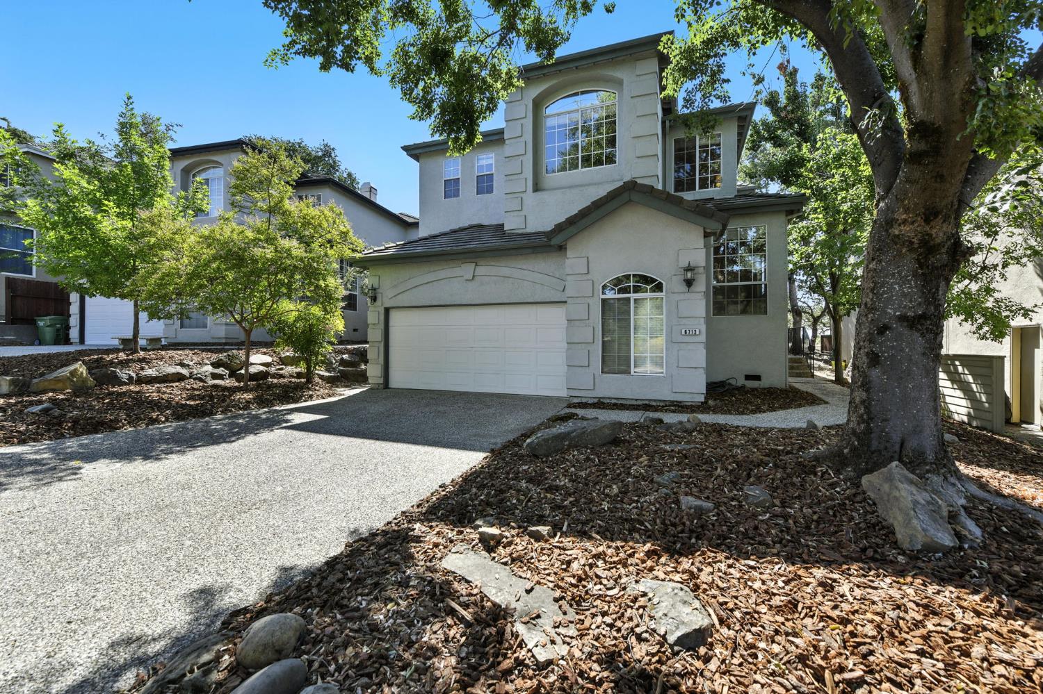 6713 Camino Del Sol
