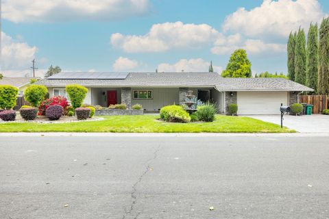 MLS: 225060905