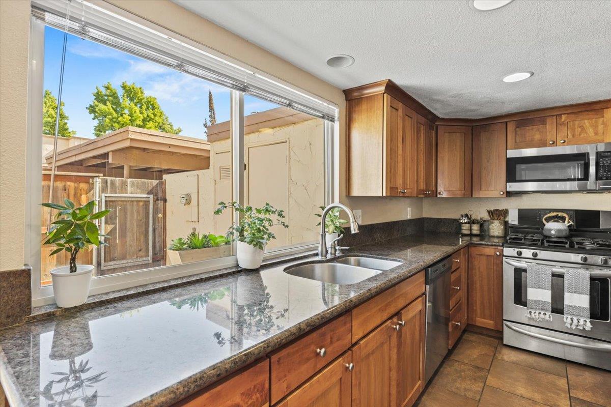 6046 Casa Algre