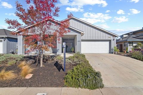 1972 Sugar Pine Drive Oakdale CA 95361