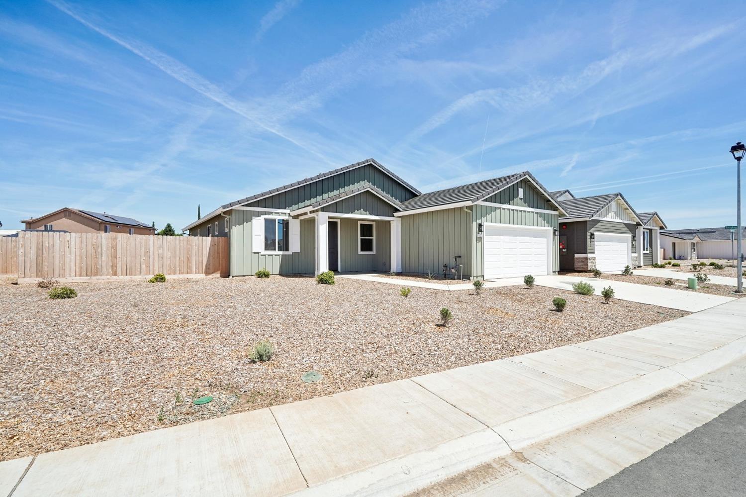 3856 Alexander Circle