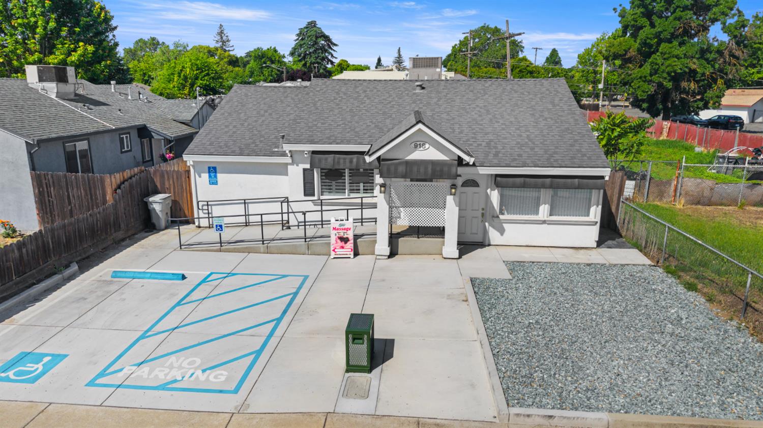 918 Jefferson Boulevard