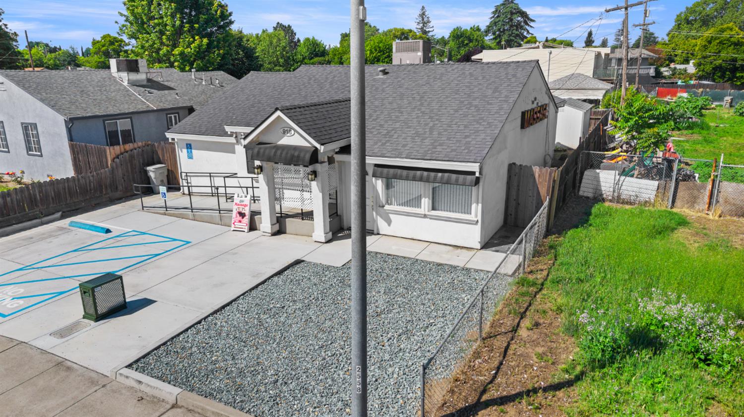 918 Jefferson Boulevard