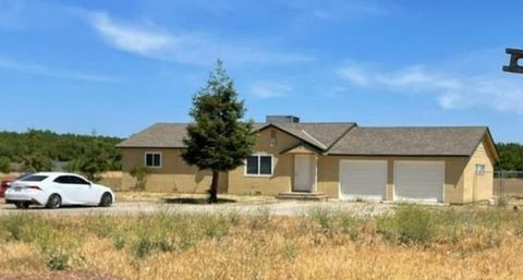 1113 St Francis Avenue Modesto CA 95356