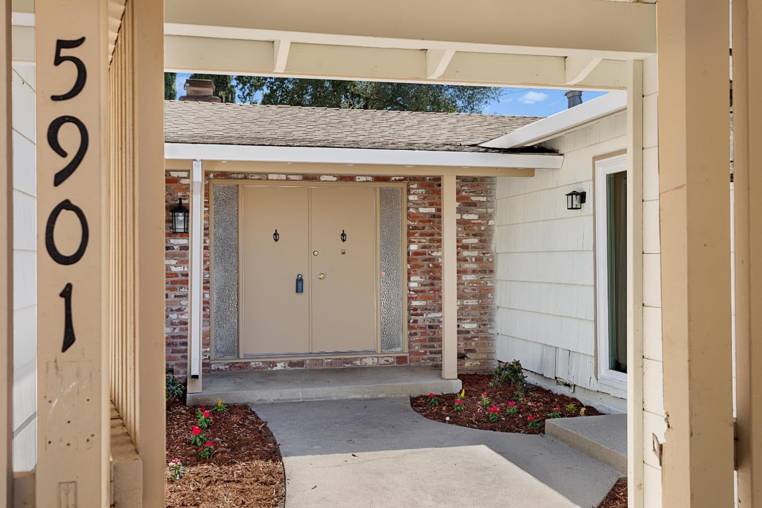 5901 Twin Creeks Court