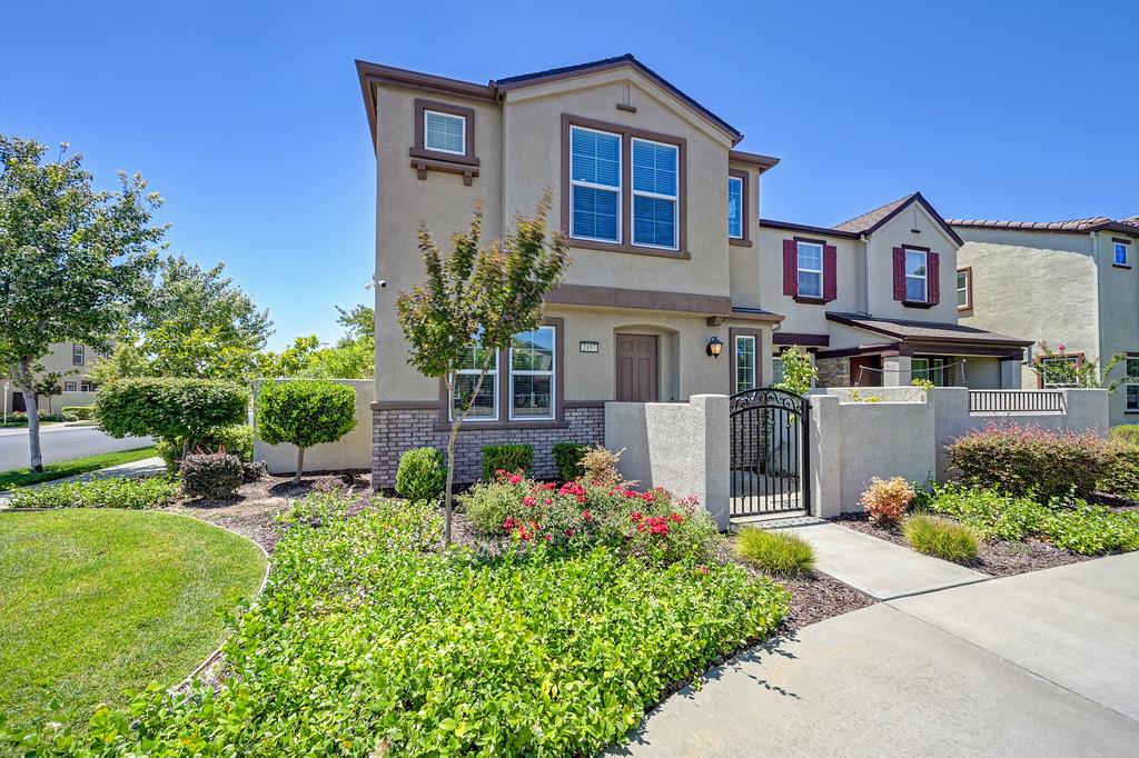 2457 Pleasant Grove Blvd