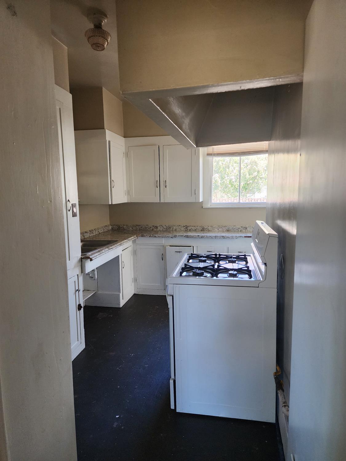 910 G Street