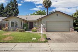 18975 LAMBERT WAY, LOCKEFORD, CA 95237 - Image d64ee6bb94ff169c48be200db6d543cf/3269544992