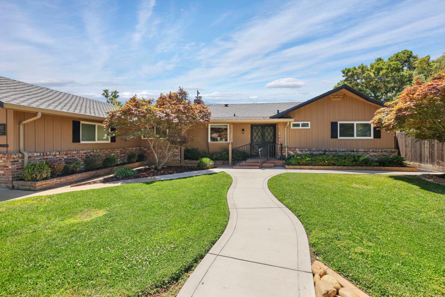 1317 Edgewood Drive