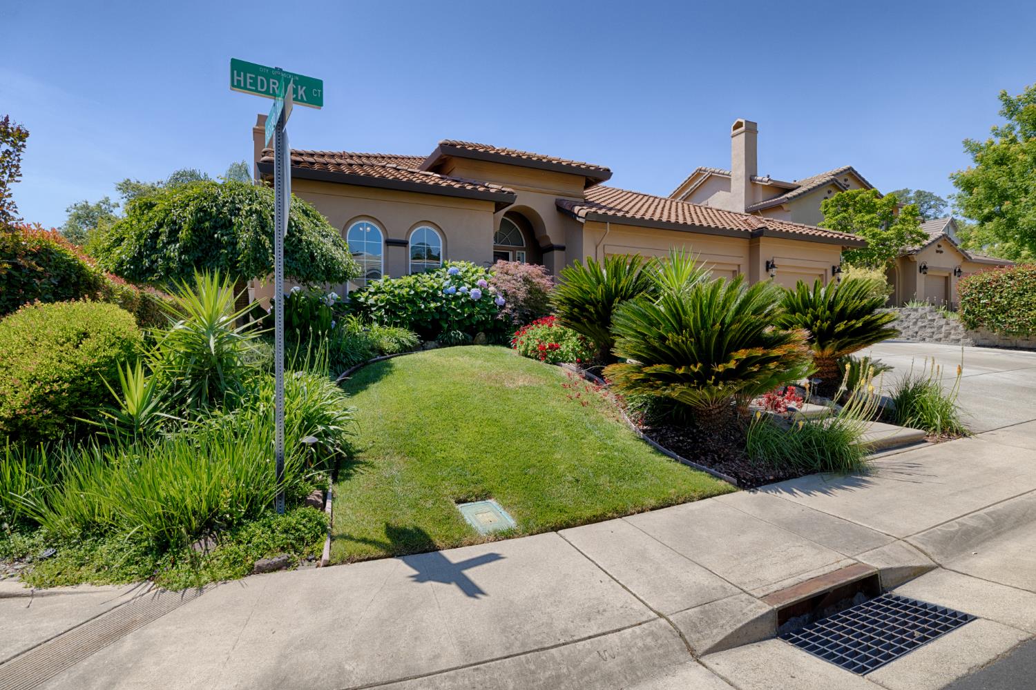 2201 Hedrick Court