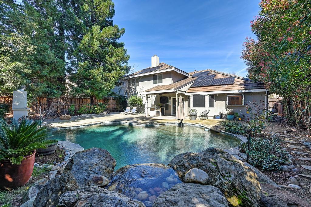 4727 Copperfield Circle