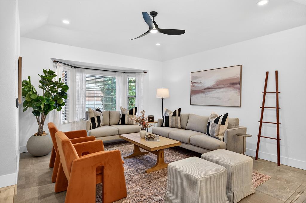 4727 Copperfield Circle