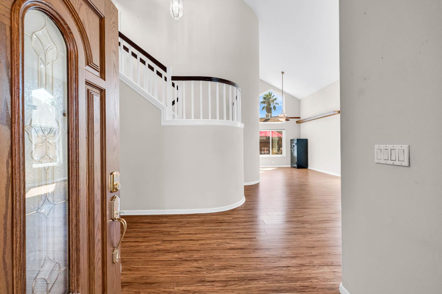 4924 Meadow Pass Way