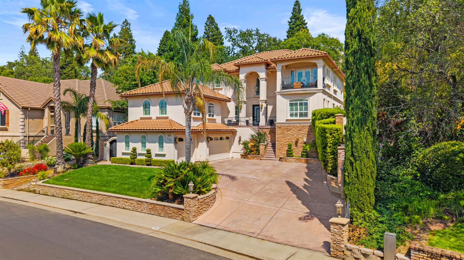 318 Canyon Falls Drive