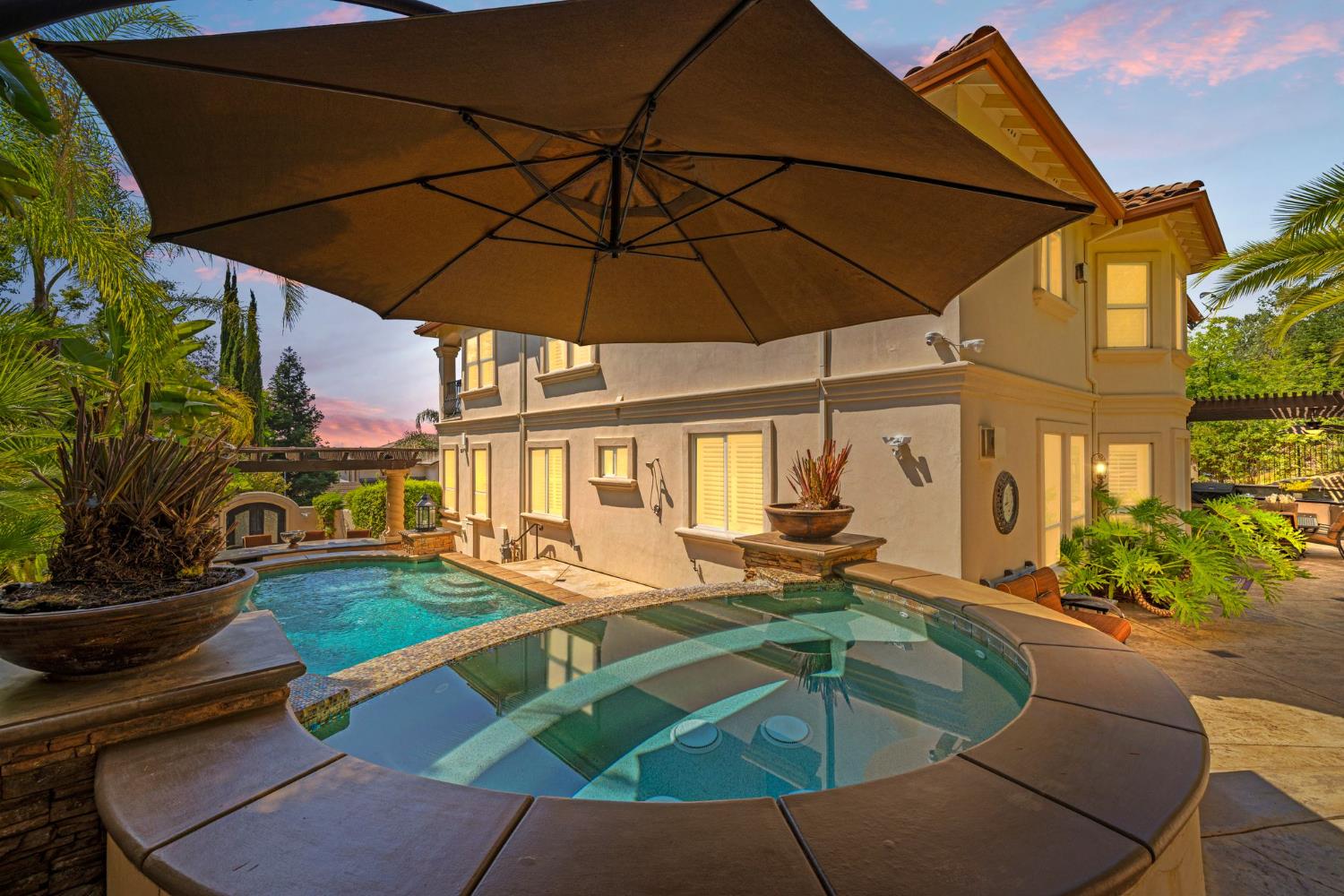 318 Canyon Falls Drive