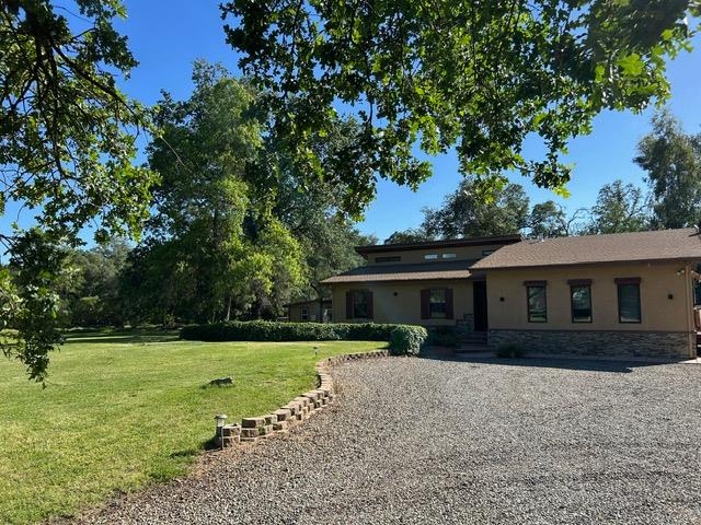 8352 Willow Valley Place