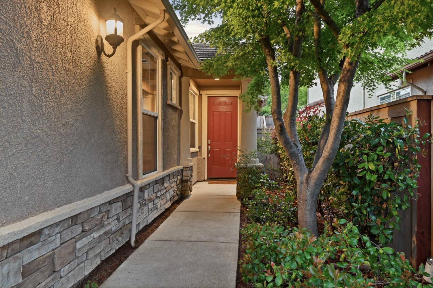 1528 Hammond Court