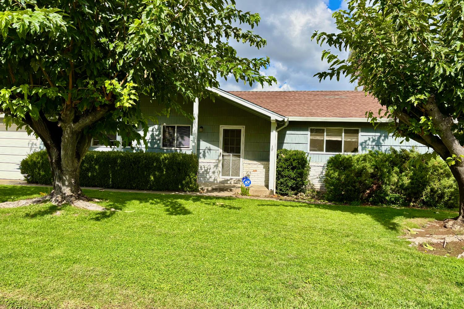 4905 Heatherdale Lane