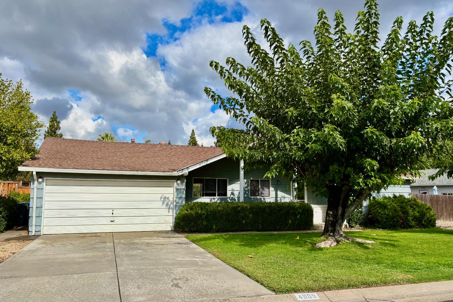 4905 Heatherdale Lane