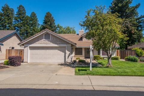 9513 Laguna Lake Way Elk Grove CA 95758