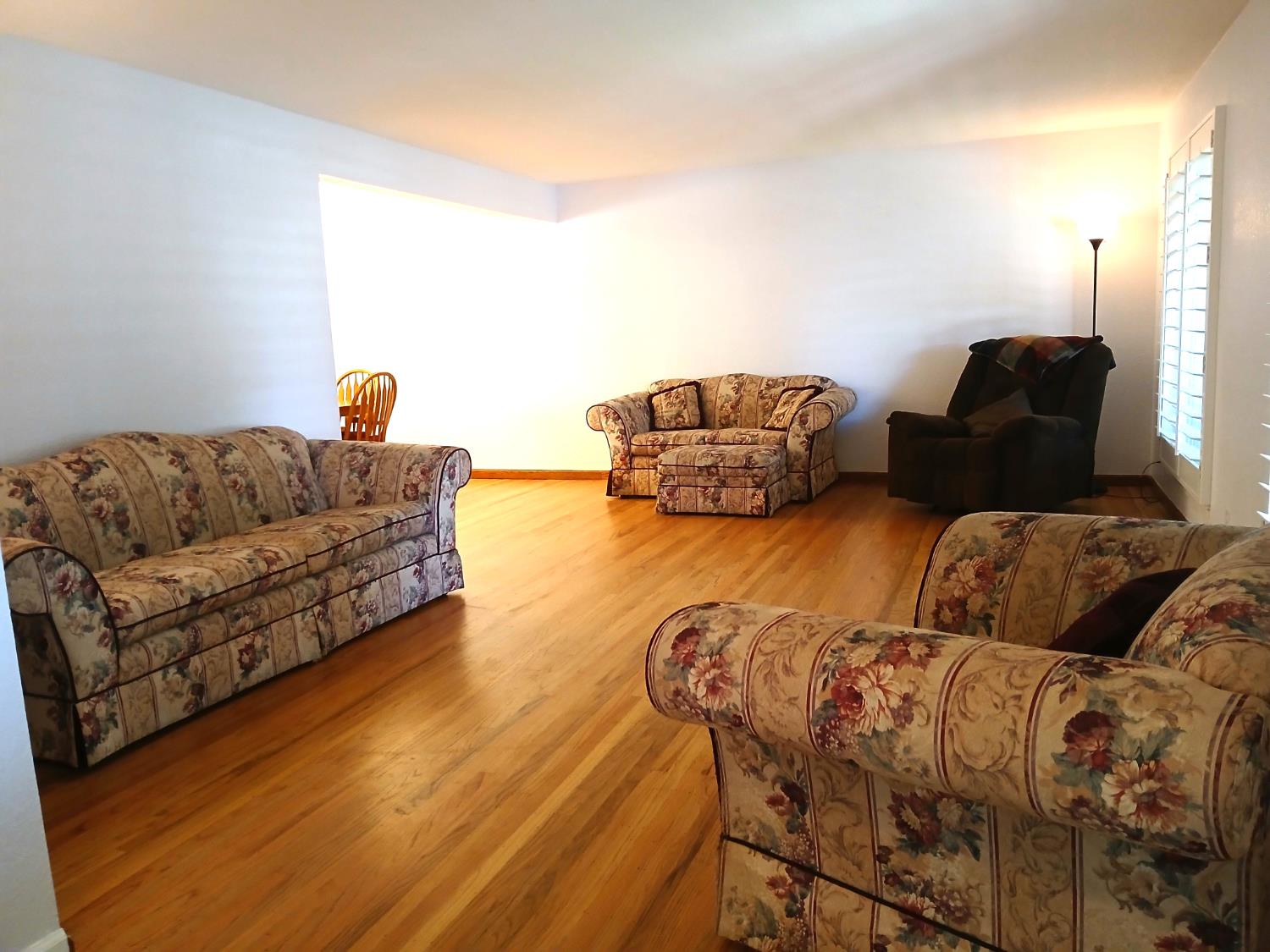 1419 Greenwood Road